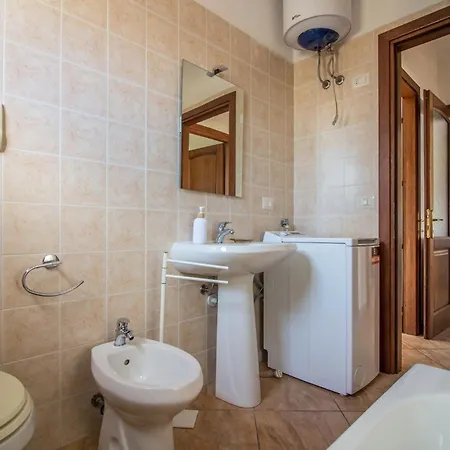 Daire Guesthost - La Rosa Dei Venti Flats With Veranda Olbia