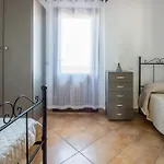 Guesthost - La Rosa Dei Venti Flats With Veranda Olbia
