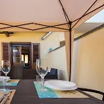 Apartamento Guesthost - La Rosa Dei Venti Flats With Veranda *