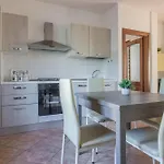 Apartamento Guesthost - La Rosa Dei Venti Flats With Veranda Olbia