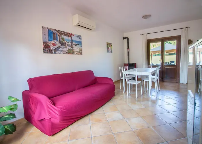 Guesthost - La Rosa Dei Venti Flats With Veranda *