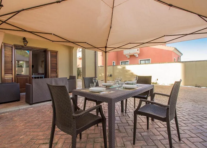 Guesthost - La Rosa Dei Venti Flats With Veranda Olbia