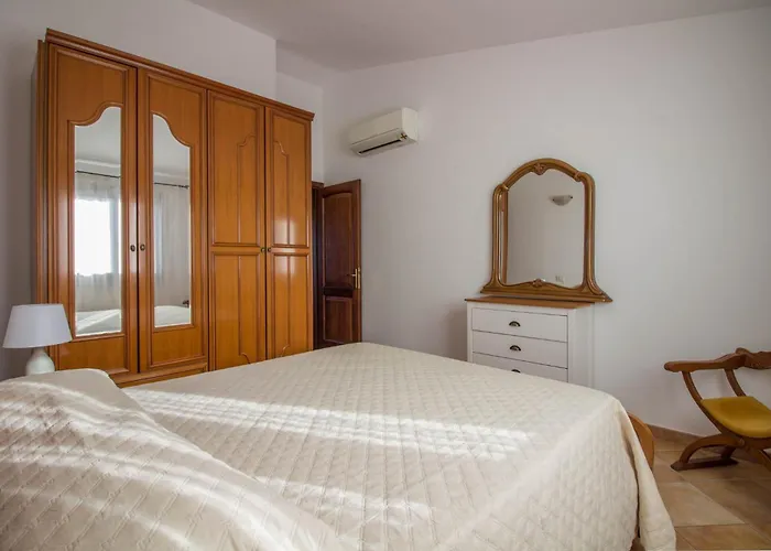 Guesthost - La Rosa Dei Venti Flats With Veranda Olbia