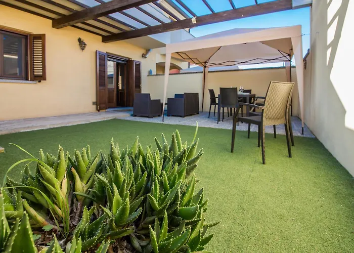 Guesthost - La Rosa Dei Venti Flats With Veranda * Olbia