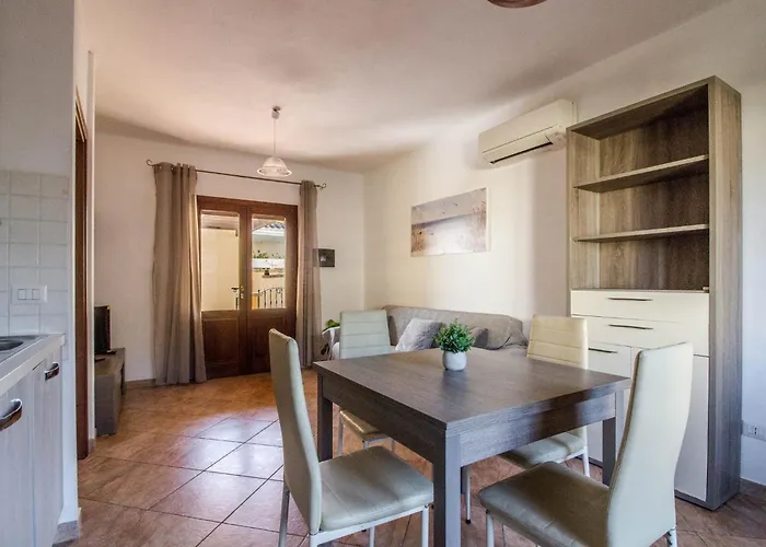 Guesthost - La Rosa Dei Venti Flats With Veranda * Olbia