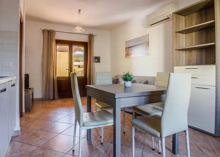 Guesthost - La Rosa Dei Venti Flats With Veranda