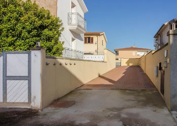 Guesthost - La Rosa Dei Venti Flats With Veranda *